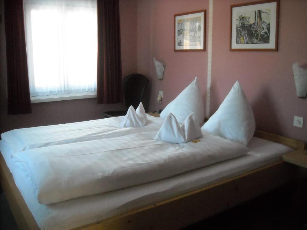 Hotel Garni Ursalina Bad Ragaz Ruang foto