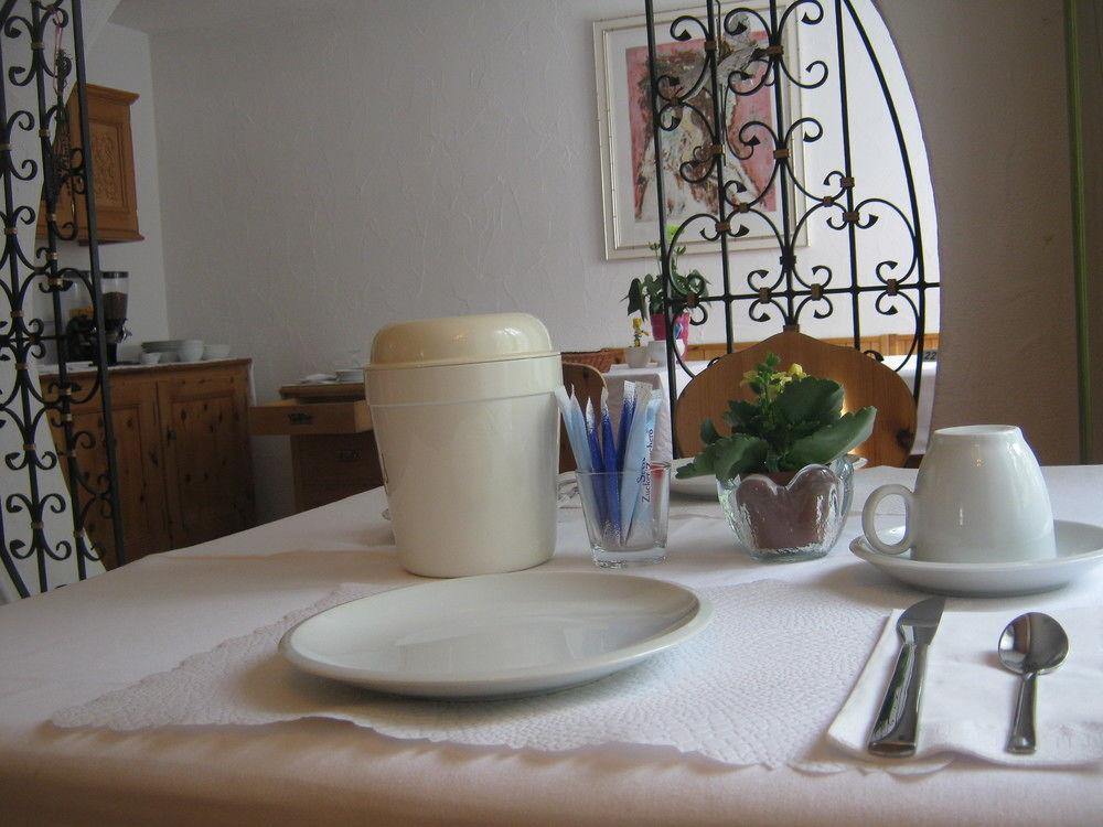 Hotel Garni Ursalina Bad Ragaz Bagian luar foto